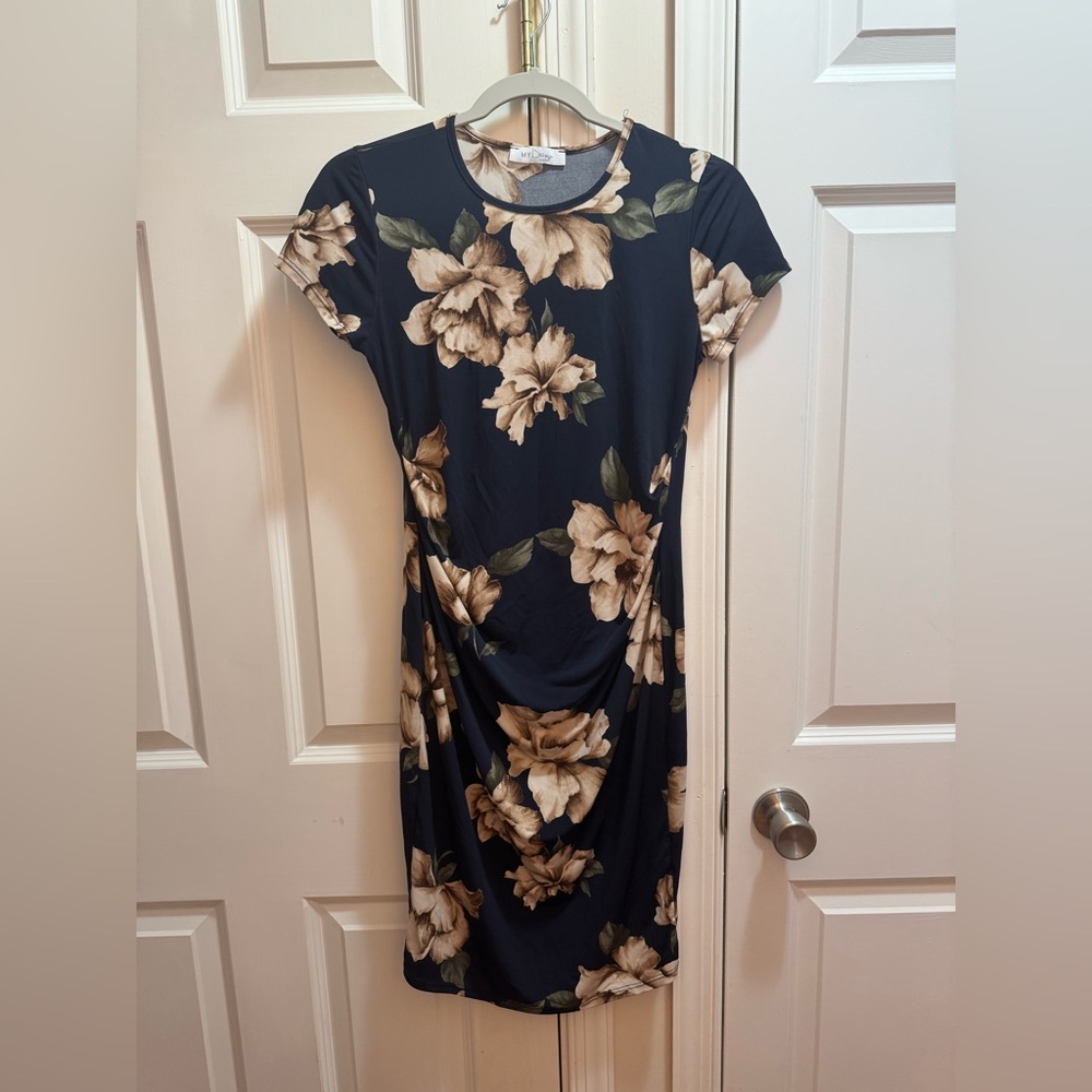 Maternity Elegant Floral Navy Midi Dress size Medium